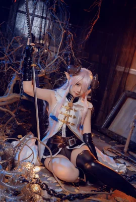 Mahua Mahua Jiang Nameluya (9 ภาพ)