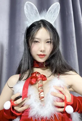 “Santa Bunny Girl” ของ Dou Niang-Lee Shi เผยร่างกายส่วนล่างสุดเซ็กซี่ของเธอที่สะดุดตามาก (22 ภาพ)