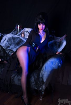 ชุดว่ายน้ำ Succubus ตุลาคม 2017 Elvira