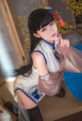 Azur Lane Yixian Cheongsam cn: Eel Feier (16 ภาพ)