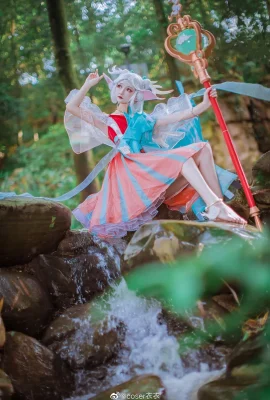 ราชาแห่งความรุ่งโรจน์เหยาพบกับกวางศักดิ์สิทธิ์ @coser Yiyi (9 ภาพ)