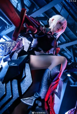 FATE Saber Alter Huke Ver @Detective Lily (ภาพถ่าย: @leaderShadow) (9 ภาพ)