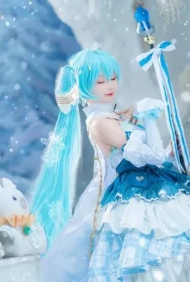 คอสเพลย์ “VOCALOID” Hatsune Miku[CN: Xiaorou SeeU](9 ภาพ)