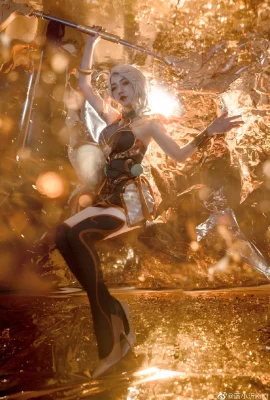 League of Legends cos Chunhui Goddess Lux @蓝小悂KiKi (10 ภาพ)