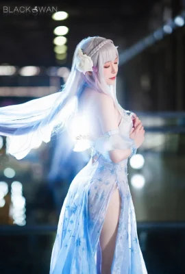 Re: ชีวิตในโลกที่แตกต่างตั้งแต่เริ่มต้น Emilia @Sakiiiilingqi (ถ่ายภาพ: @photographerblackswan) (CP27) (9 ภาพ)