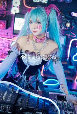 Hatsune Miku@roundface_Aoi อาโออิฮิเมะ (9 ภาพ)