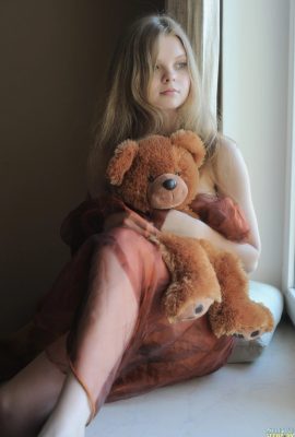 ExclusiveTeenPorn คิซา วัยรุ่นกับของเล่น (162 ภาพ)
