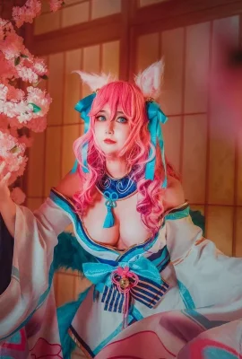 ผิวบัววิญญาณของ League of Legends Ahri @ 小丝草 คิดว่าเธอเป็นชิ้นเนื้อไม่ติดมันในตอนนั้น (9 ภาพ)