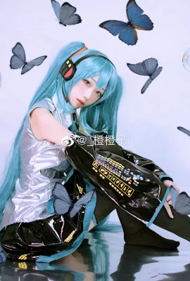 Hatsune Miku@_ Orange Orangei (9 ภาพ)
