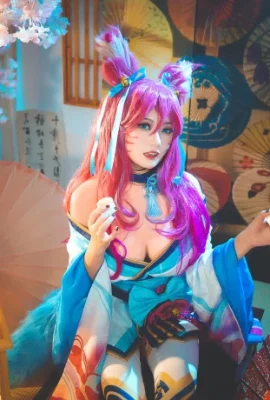 League of Legends Ahri Soul Lotus Skin @真 ZhuNaiyu (9 ภาพ)