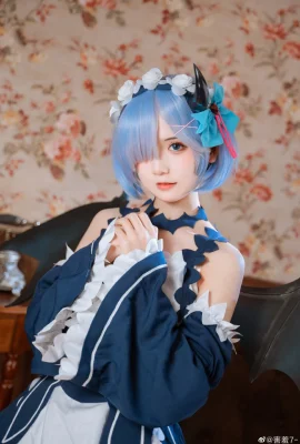 Re: ชีวิตในโลกที่แตกต่าง จาก Zero Rem@Shy7- (9 ภาพ)