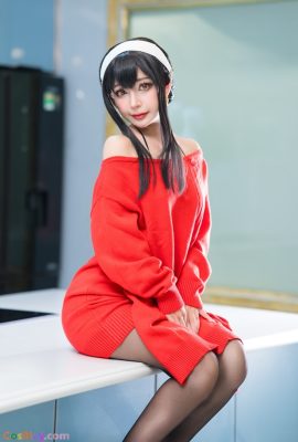 Umeko J – เสื้อสเวตเตอร์สีแดง Yor Forger