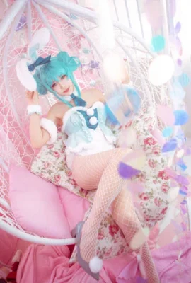 Hatsune Miku@heartheartheart香s (9 ภาพ)