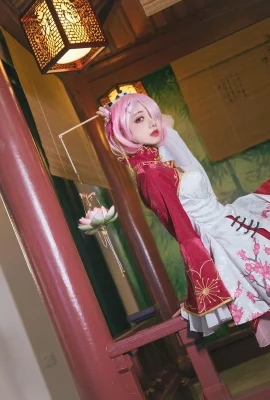Internet Beauty Hanai คอสเพลย์คอลเลกชันธีม Arknights Series League of Legends Series ภาพเซ็กซี่