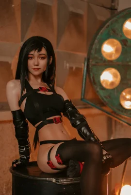 Donna Loli คอสเพลย์ รับบทเป็น Tifa Lockhart