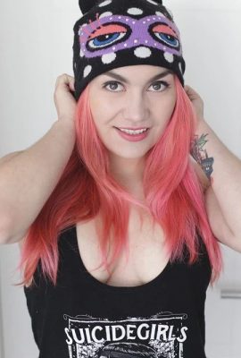 (Suicide Girls) Sixir – สัญญาสีชมพู