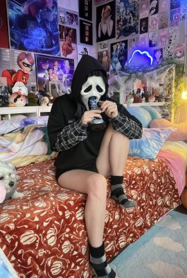 สีครามสีขาว – Ghostface
