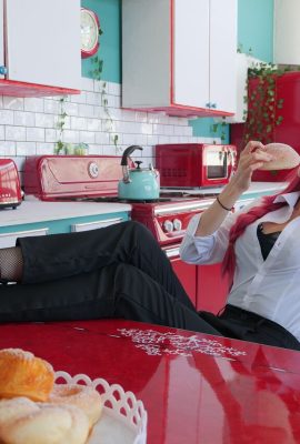 Busy B – บันนี่ มากิมะ