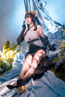 Chichi of Stars – น้ำเป็นประกายของ Azur Lane Zhenhai