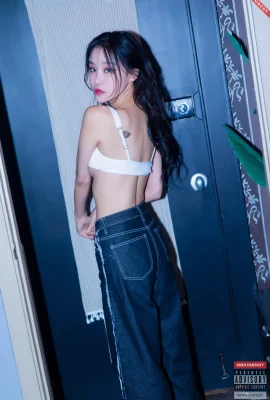 (Lee-Seol) ดวงตาของสาวเกาหลีเป็นประกาย หน้าอกกลมของเธอมีความสุขมาก (46 ภาพ)
