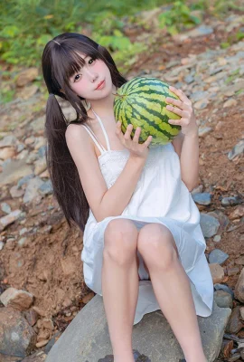 กัดกระต่ายเกี๊ยวเหนียว ๆ แล้วกระต่ายสาวก็ติดตามสายธารแห่งความรักในฤดูร้อน (32 ภาพ)