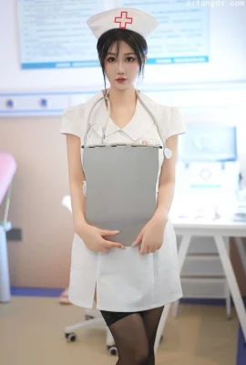 Laura Ajiao “กระแสการซื้อของเอกชน”