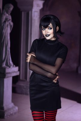 Kalinka Fox – Mavis Dracula