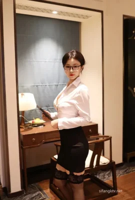 “รูปภาพช่วยเหลือภายใน” ของ Chen Xiaohua “Xiuren.com (ชุดมืออาชีพ ol Vol. 7977 8173) (159 รูป)
