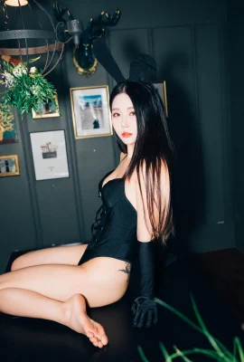 (Jeong Bomi) ร่างนั้นร้อนและสีขาวนุ่มและลึกร่องลึกนั้นอยู่ยงคงกระพัน (28 รูป)