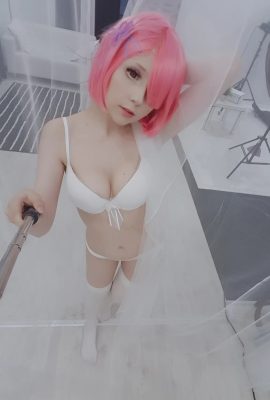 RAM 2019 Fanservice Selfies