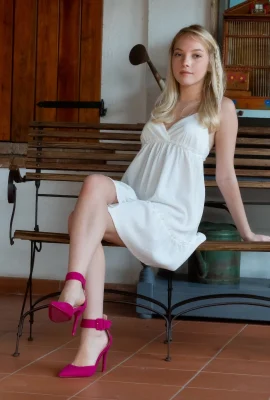 Bella Spark – Sweet Perfection (ภาพถ่าย 115 ภาพ)