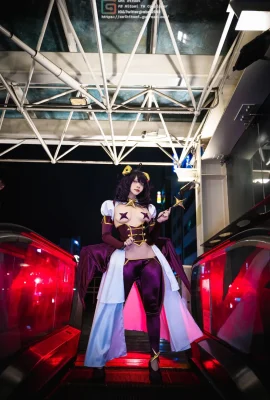 ใน Hitomi – Hiiragi Utea (เวอร์ชันสมบูรณ์)