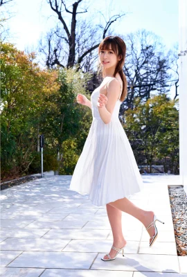 (Yami ヤミ) สีขาวขาเรียวและเอวเซ็กซี่ (27 ภาพ)
