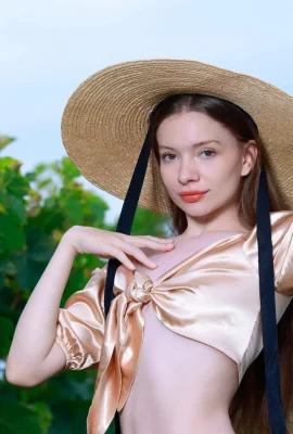 Dariana – Vineyard Vixen (112 รูป)