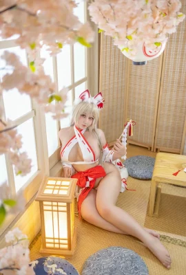 kaneko_ka meow – Fox Witch (43 รูป)