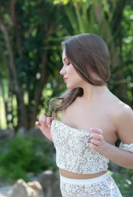 Lila Nova – Garden Delight (85 รูป)