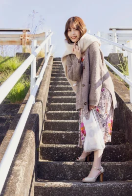 Kuno Hinano Hot Booster Vol. 1 (62 รูป)